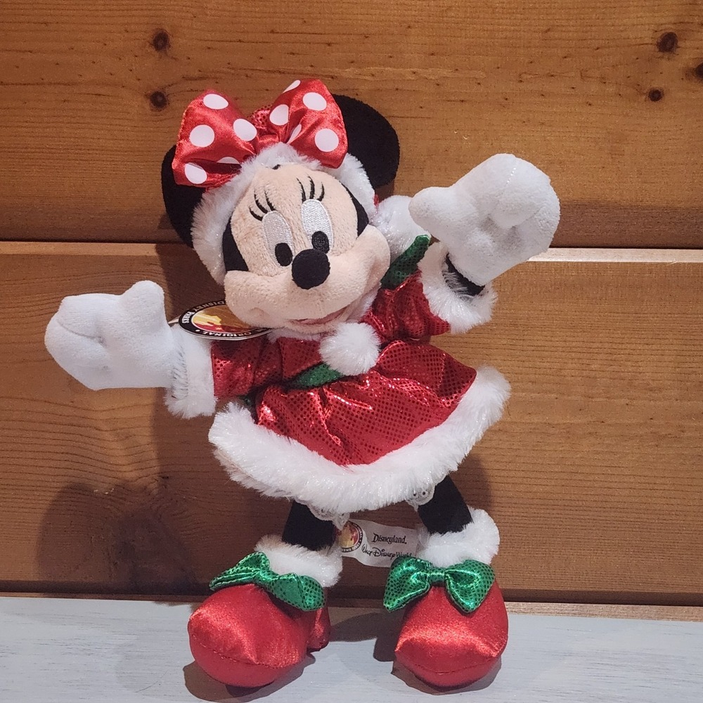 2009 NWT Mrs Claus Minnie Mouse Disneyland Park Christmas Holiday Red Plush HTF